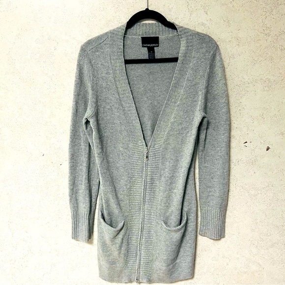 CYNTHIA ROWLEY MEDIUM‎ WOMENS GREY ZIPPERED POCKETS LAYER ANGORA LAYER CARDIGAN - Picture 1 of 7